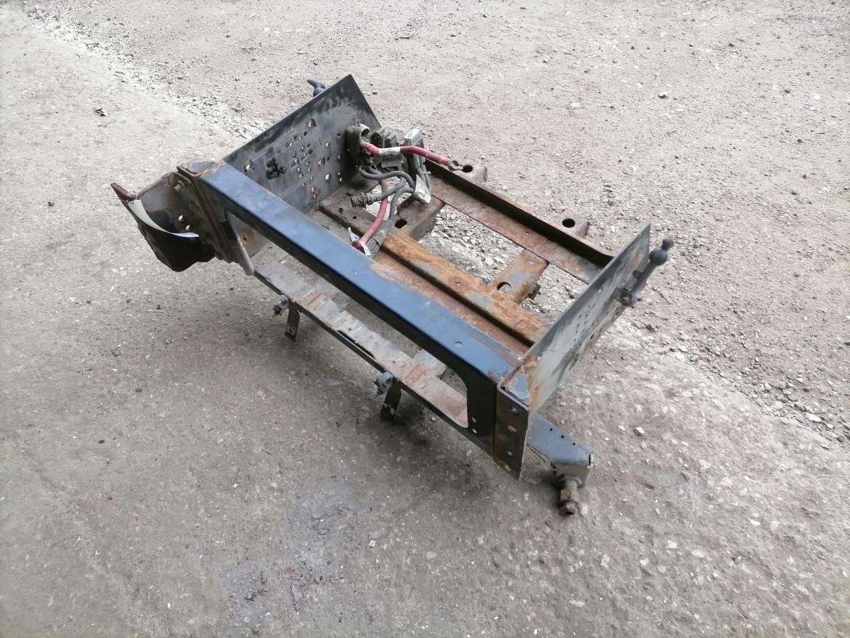 Volvo Battery box 21042654 - بطارية - شاحنة: صورة 4 Volvo Battery box 21042654 - بطارية - شاحنة: صورة 4