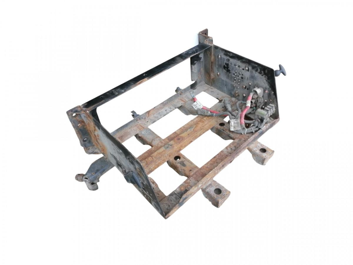 Volvo Battery box 21042654 - بطارية - شاحنة: صورة 1 Volvo Battery box 21042654 - بطارية - شاحنة: صورة 1