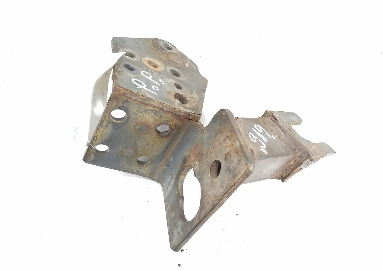 Volvo Bumper bracket 20499244 - مصد - شاحنة: صورة 3 Volvo Bumper bracket 20499244 - مصد - شاحنة: صورة 3