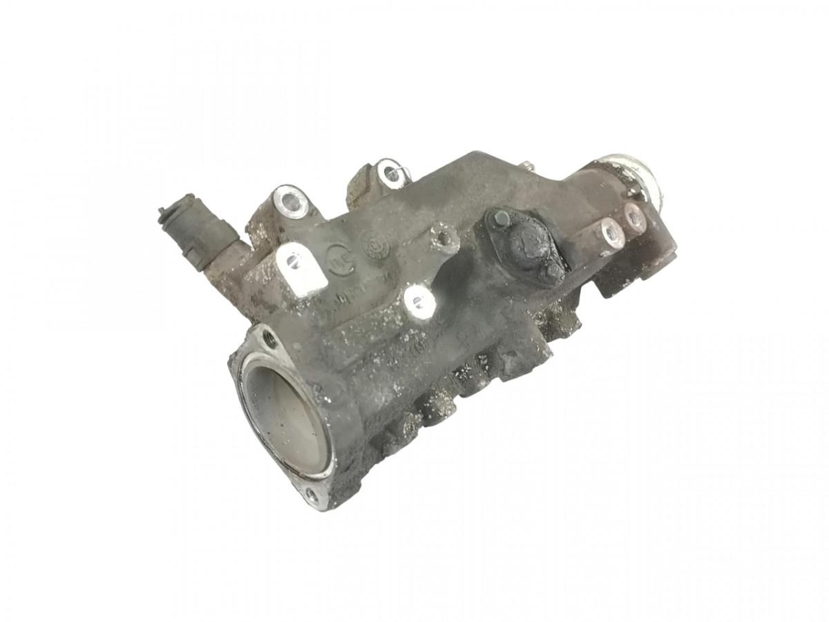 Volvo Coolant pipe 21813121 - نظام التبريد - شاحنة: صورة 1 Volvo Coolant pipe 21813121 - نظام التبريد - شاحنة: صورة 1