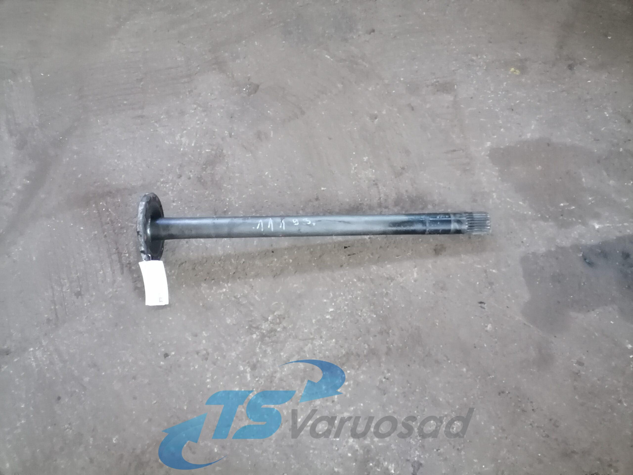 Volvo Drive shaft 1524627 - نصف رمح - شاحنة: صورة 1 Volvo Drive shaft 1524627 - نصف رمح - شاحنة: صورة 1