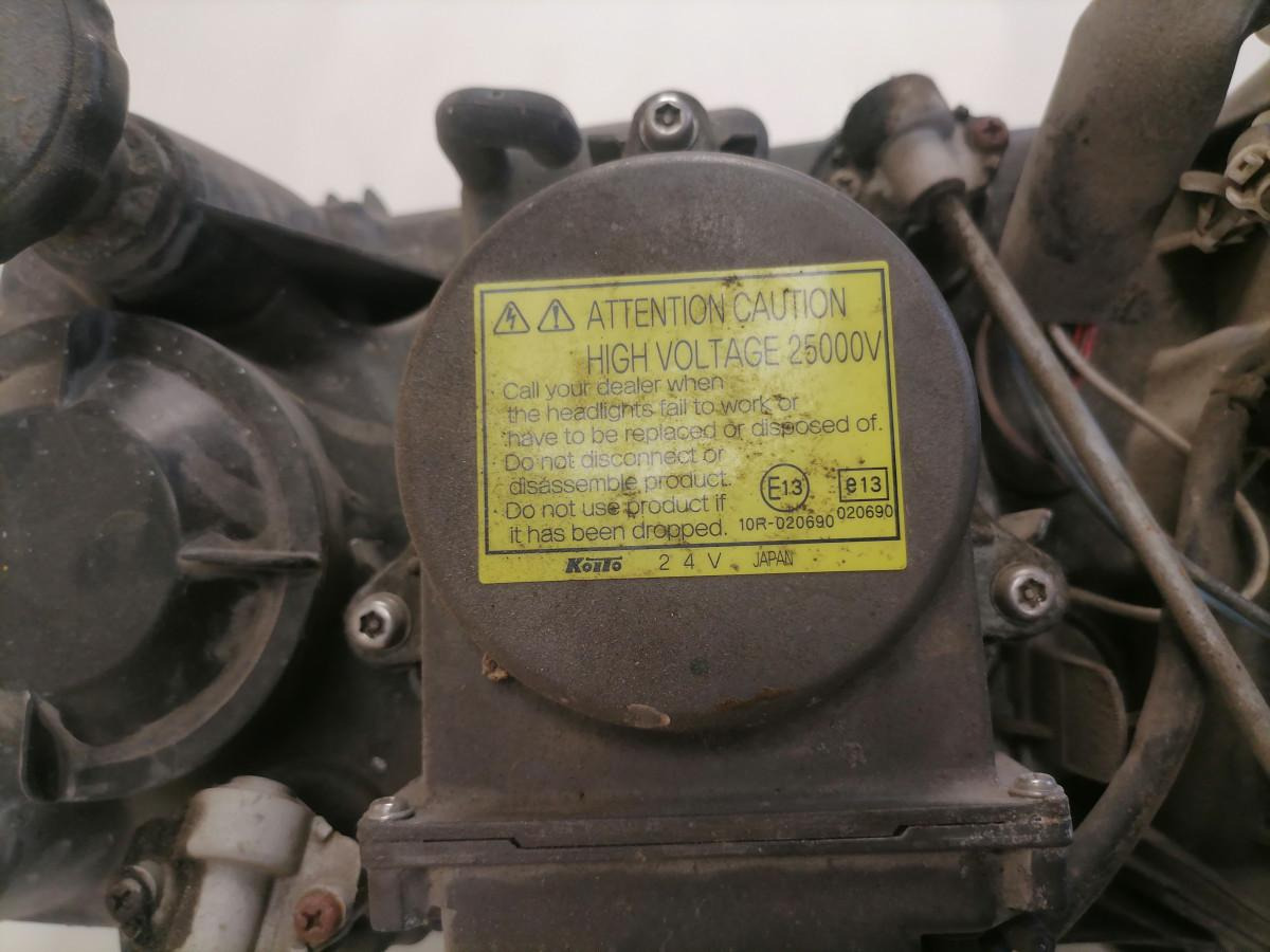 Volvo Esituli, xenon 20713724 - أضواء/ إضاءة - شاحنة: صورة 2 Volvo Esituli, xenon 20713724 - أضواء/ إضاءة - شاحنة: صورة 2