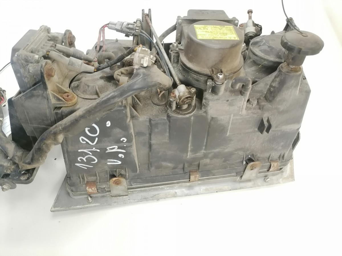 Volvo Esituli, xenon 20713724 - أضواء/ إضاءة - شاحنة: صورة 3 Volvo Esituli, xenon 20713724 - أضواء/ إضاءة - شاحنة: صورة 3