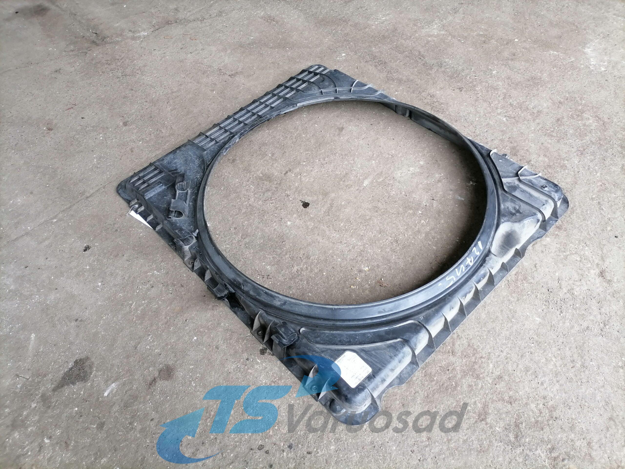 Volvo Fan shroud 22060183 - مشعاع - شاحنة: صورة 2 Volvo Fan shroud 22060183 - مشعاع - شاحنة: صورة 2