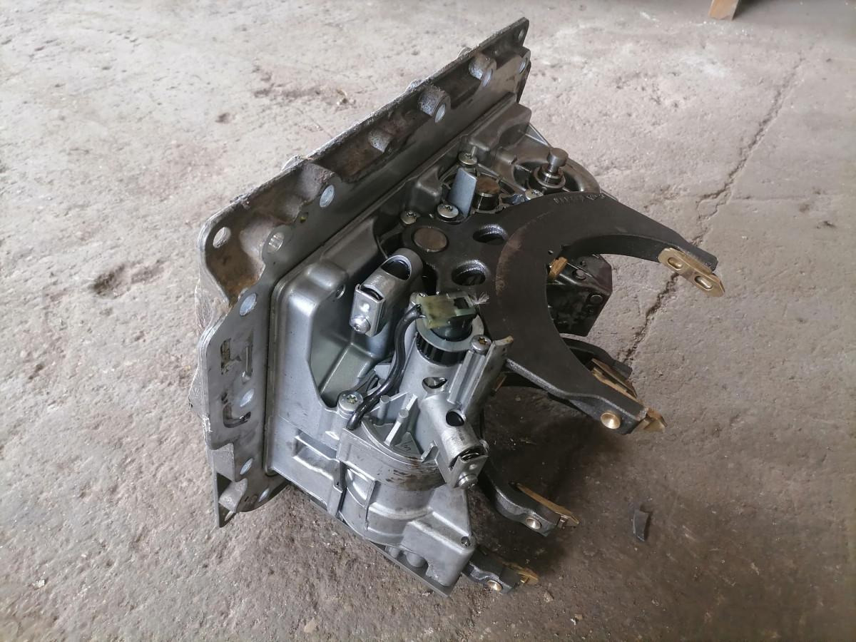 Volvo Gear control 4213674206 - علبة التروس و قطع الغيار - شاحنة: صورة 4 Volvo Gear control 4213674206 - علبة التروس و قطع الغيار - شاحنة: صورة 4