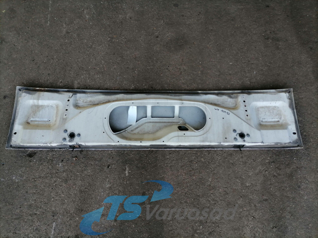 Volvo Grille panel 8191220 - شبكة تهوية - شاحنة: صورة 2 Volvo Grille panel 8191220 - شبكة تهوية - شاحنة: صورة 2