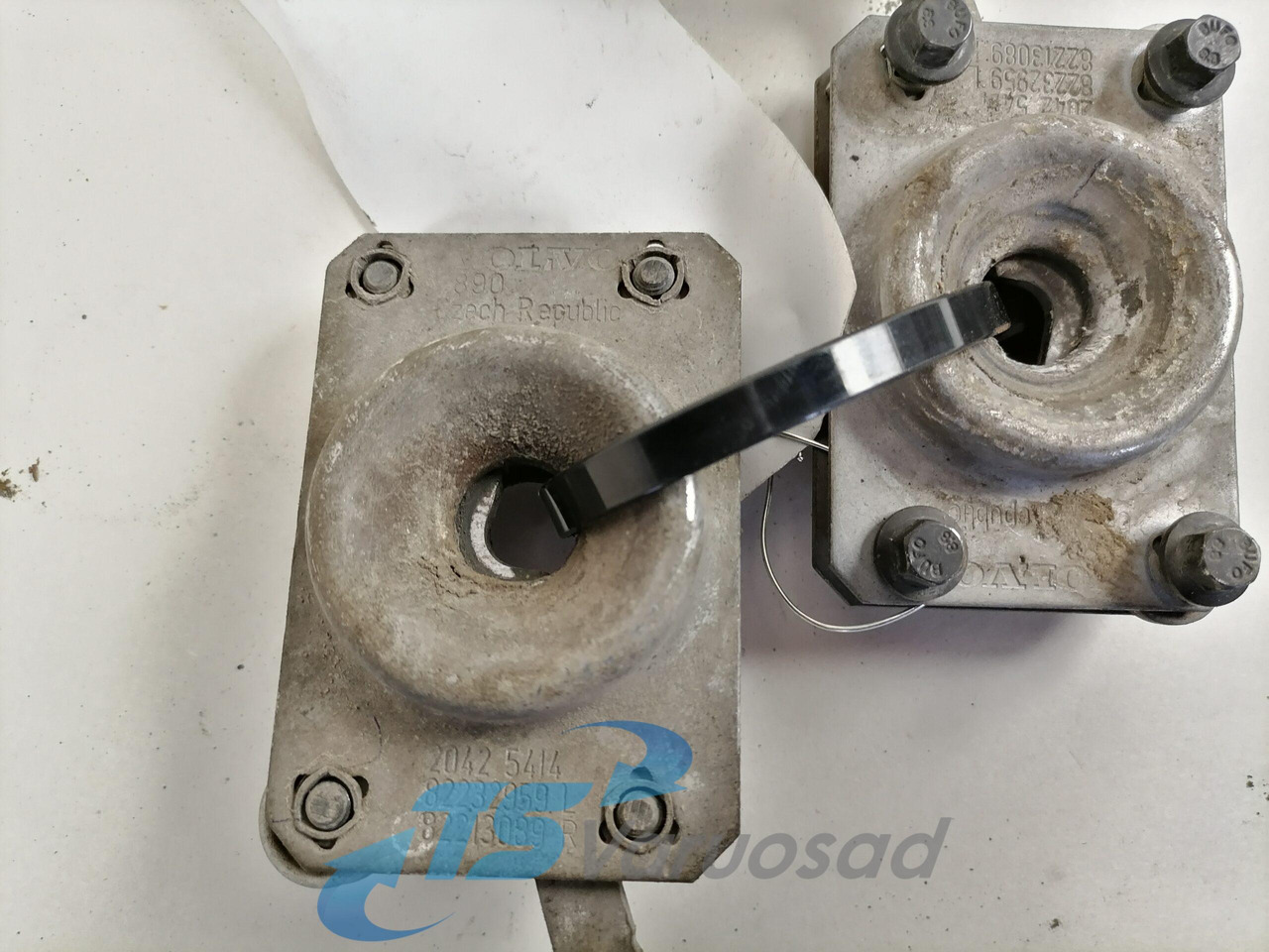 Volvo Iluvõre lukk 20425414 - شبكة تهوية - شاحنة: صورة 3 Volvo Iluvõre lukk 20425414 - شبكة تهوية - شاحنة: صورة 3