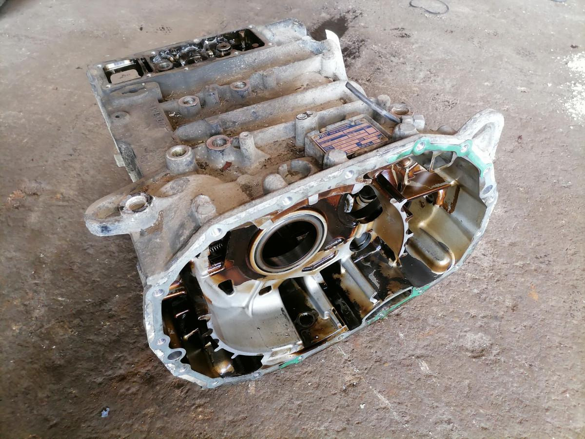 Volvo Käigukasti korpus 1324401177 - علبة التروس و قطع الغيار - شاحنة: صورة 2 Volvo Käigukasti korpus 1324401177 - علبة التروس و قطع الغيار - شاحنة: صورة 2