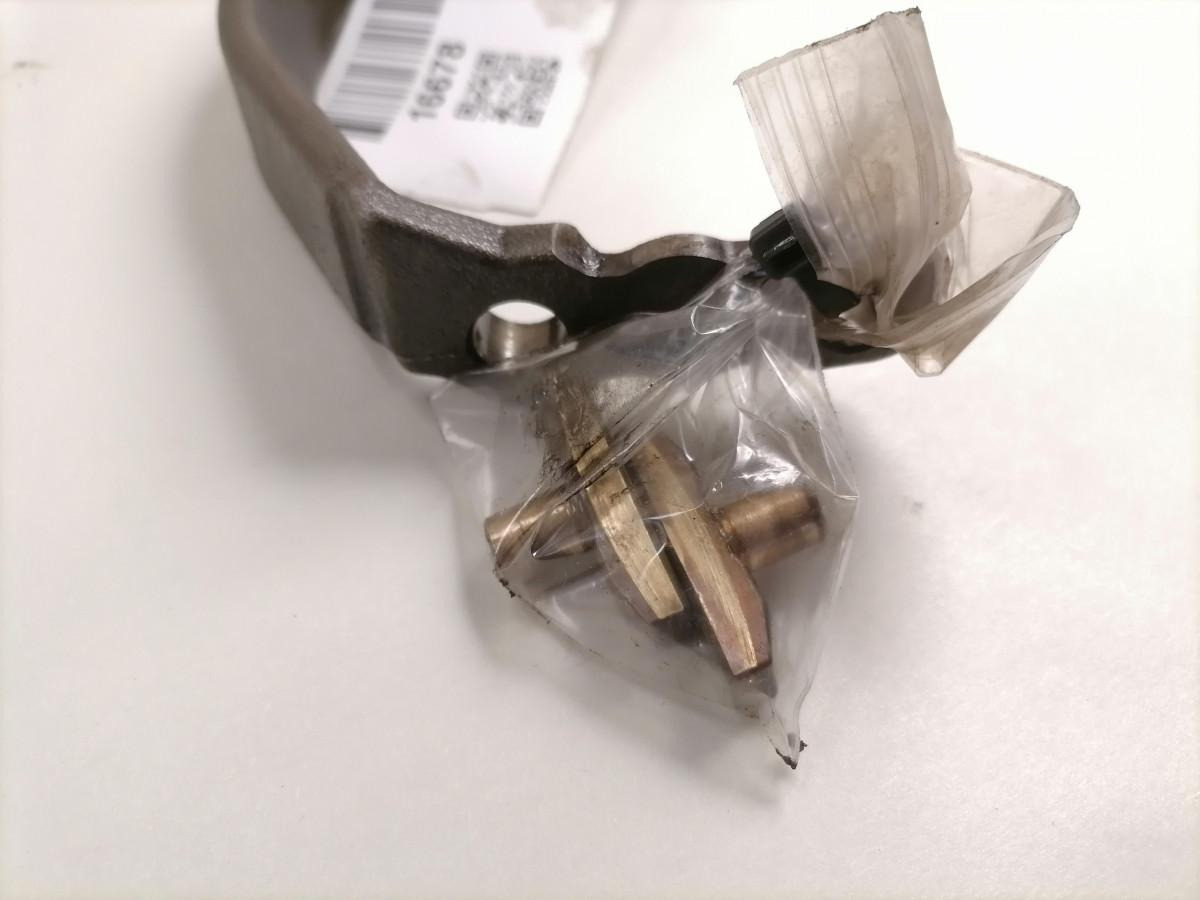 Volvo Käiguvahetus kahvel 1324406003 - علبة التروس و قطع الغيار - شاحنة: صورة 4 Volvo Käiguvahetus kahvel 1324406003 - علبة التروس و قطع الغيار - شاحنة: صورة 4