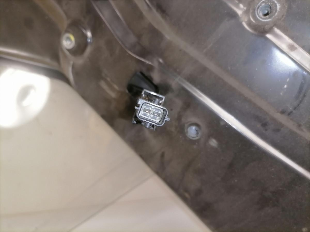 Volvo Küljeklaas, parem 20862570 - نافذة و قطع الغيار - شاحنة: صورة 4 Volvo Küljeklaas, parem 20862570 - نافذة و قطع الغيار - شاحنة: صورة 4