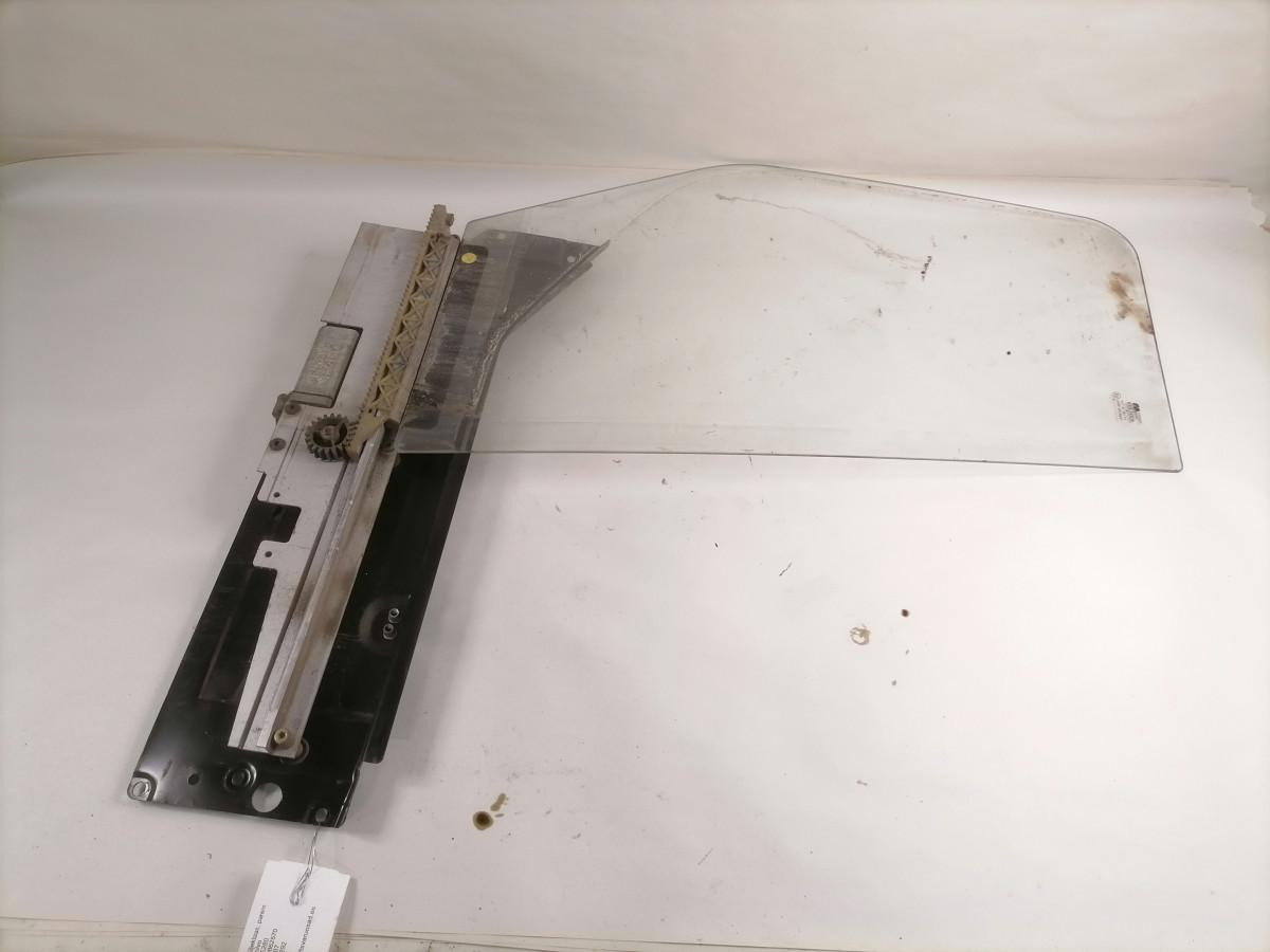 Volvo Küljeklaas, parem 20862570 - نافذة و قطع الغيار - شاحنة: صورة 2 Volvo Küljeklaas, parem 20862570 - نافذة و قطع الغيار - شاحنة: صورة 2