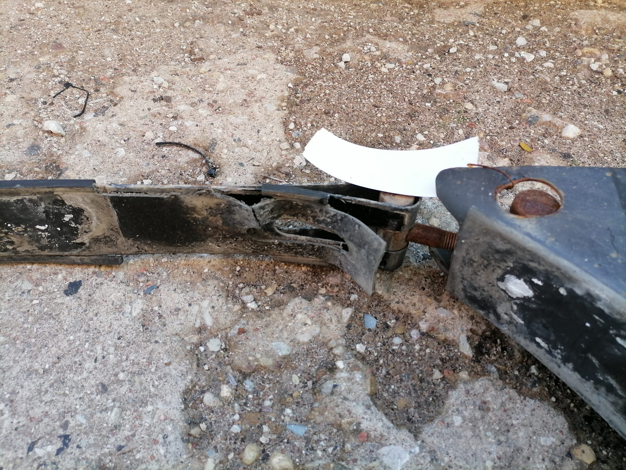 Volvo Kütusepaagi kandur, Volvo 20721537 - خزان الوقود - شاحنة: صورة 3 Volvo Kütusepaagi kandur, Volvo 20721537 - خزان الوقود - شاحنة: صورة 3