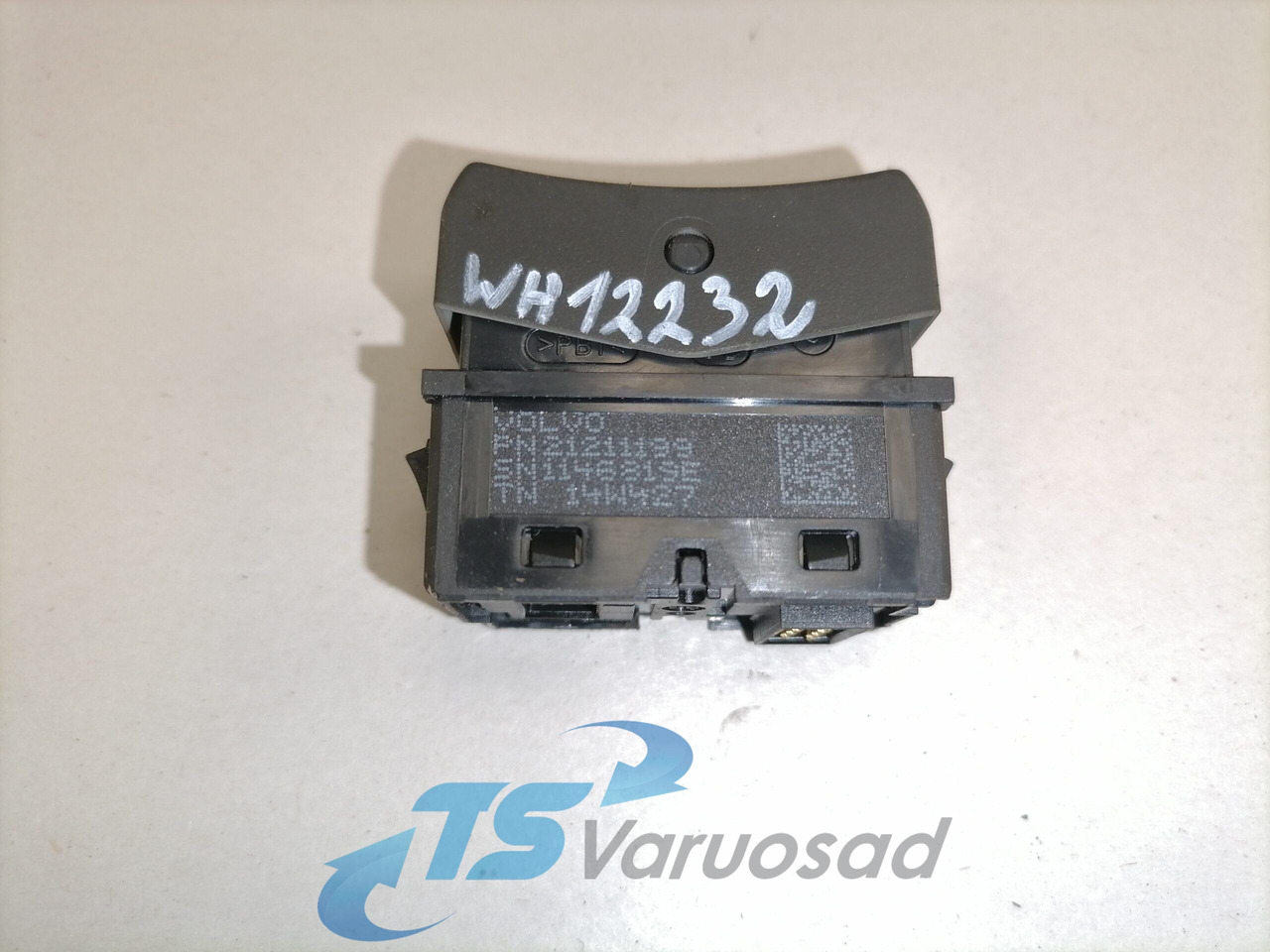 Volvo Lüliti 21211199 - كابينة - شاحنة: صورة 3 Volvo Lüliti 21211199 - كابينة - شاحنة: صورة 3
