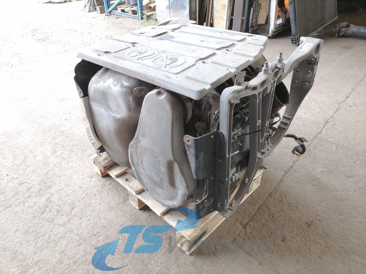 Volvo Muffler 21364822 - علبة العادم - شاحنة: صورة 2 Volvo Muffler 21364822 - علبة العادم - شاحنة: صورة 2