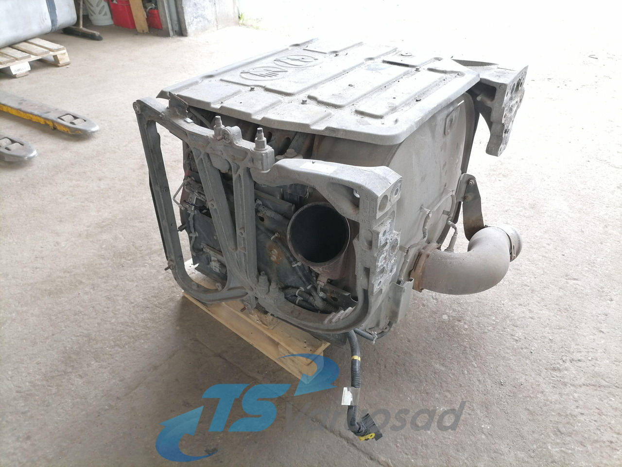 Volvo Muffler 21364822 - علبة العادم - شاحنة: صورة 5 Volvo Muffler 21364822 - علبة العادم - شاحنة: صورة 5