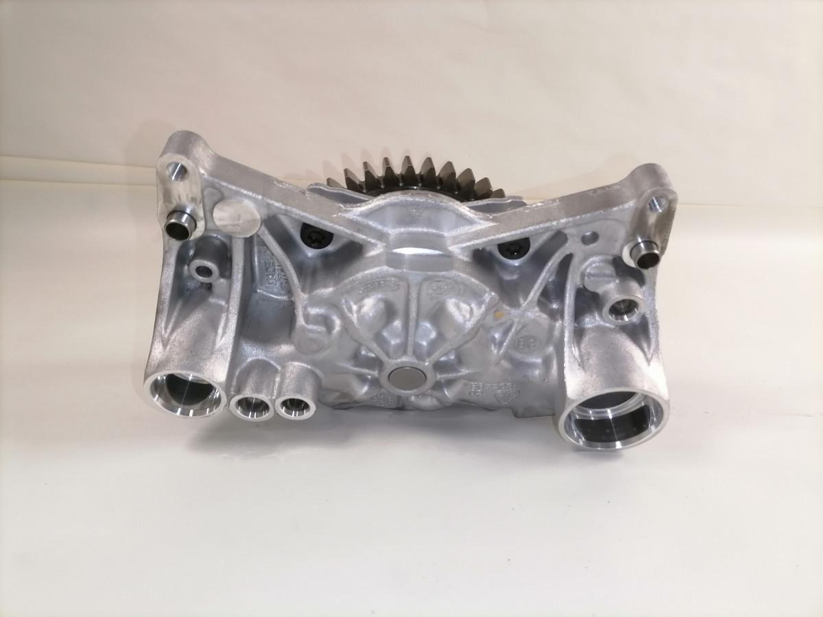 Volvo Oil pump 23297893 - مضخة زيت - شاحنة: صورة 4 Volvo Oil pump 23297893 - مضخة زيت - شاحنة: صورة 4