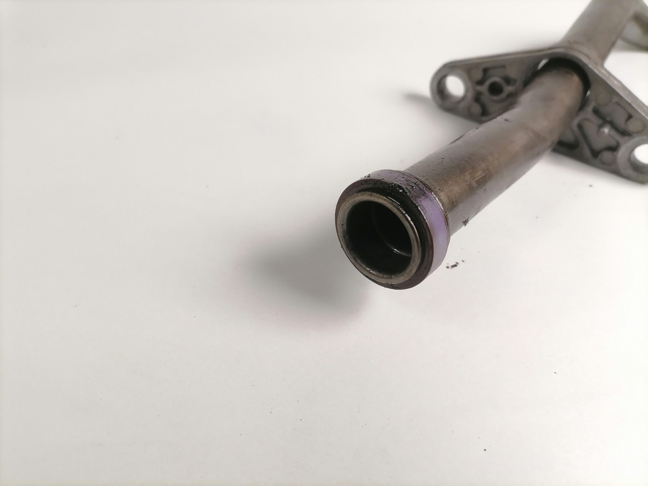 Volvo Oil pump pipe 20501240 - مضخة زيت - شاحنة: صورة 2 Volvo Oil pump pipe 20501240 - مضخة زيت - شاحنة: صورة 2