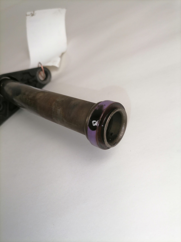 Volvo Oil pump pipe 21599113 - مضخة زيت - شاحنة: صورة 4 Volvo Oil pump pipe 21599113 - مضخة زيت - شاحنة: صورة 4