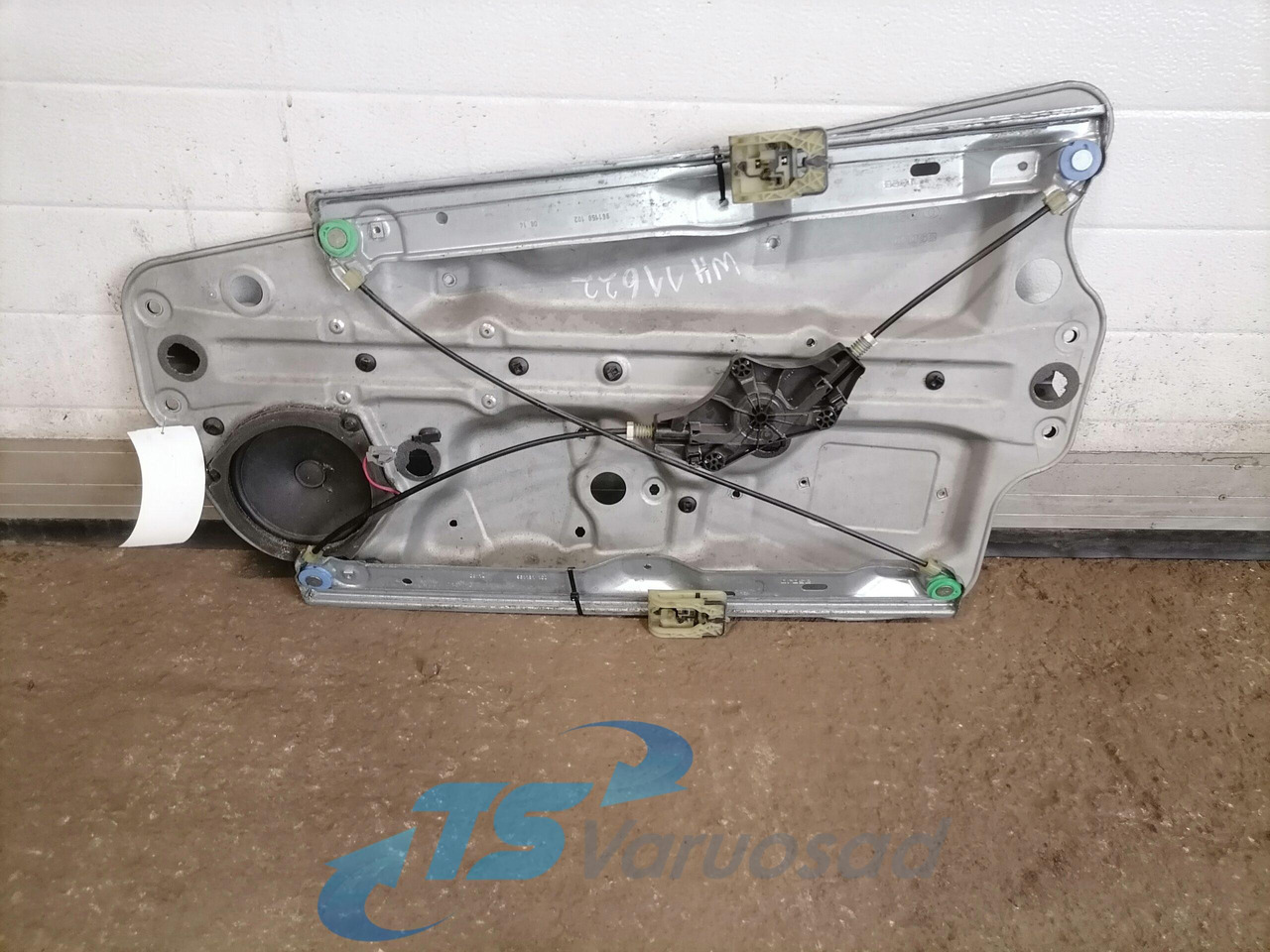 Volvo window mechanism 84056045 - باب و قطع الغيار - شاحنة: صورة 2 Volvo window mechanism 84056045 - باب و قطع الغيار - شاحنة: صورة 2