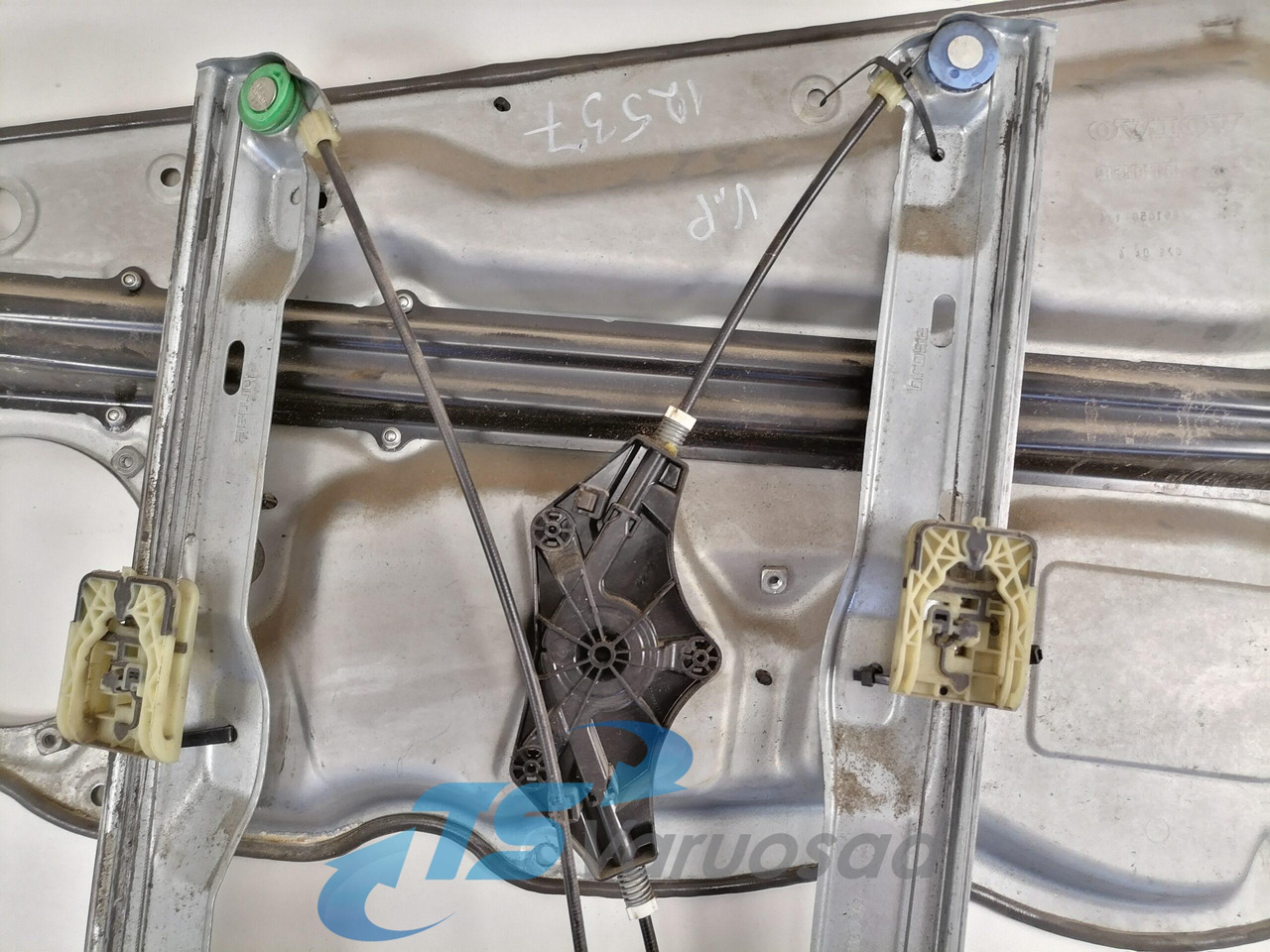 Volvo window mechanism 84225944 - باب و قطع الغيار - شاحنة: صورة 4 Volvo window mechanism 84225944 - باب و قطع الغيار - شاحنة: صورة 4