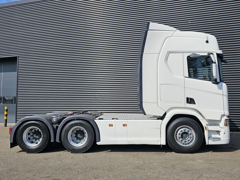 Scania R650 V8 / 6X4 / FULL AIR / PARKING COOLER - مقطورة السحب: صورة 3 Scania R650 V8 / 6X4 / FULL AIR / PARKING COOLER - مقطورة السحب: صورة 3