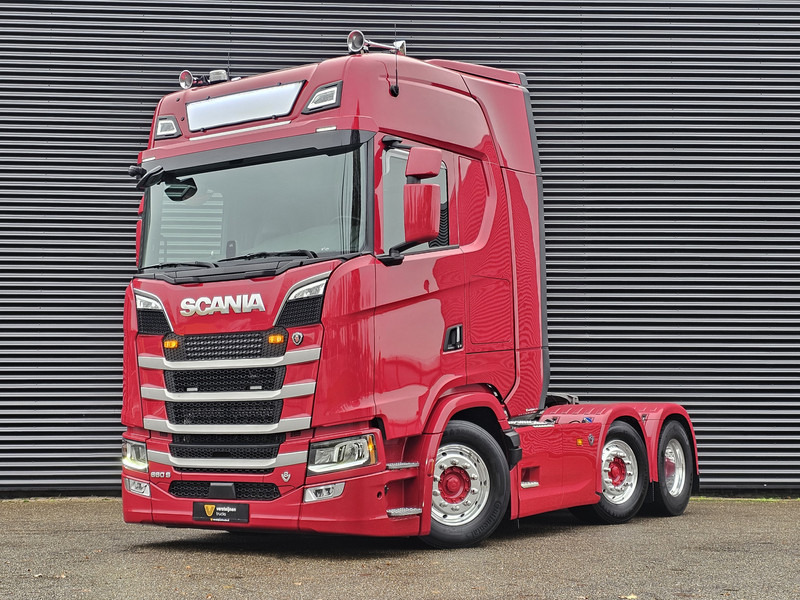 Scania S660 V8 6X2/4 / RETARDER / FULL AIR / HYDRAULIC - رأس تريلا: صورة 1 Scania S660 V8 6X2/4 / RETARDER / FULL AIR / HYDRAULIC - رأس تريلا: صورة 1