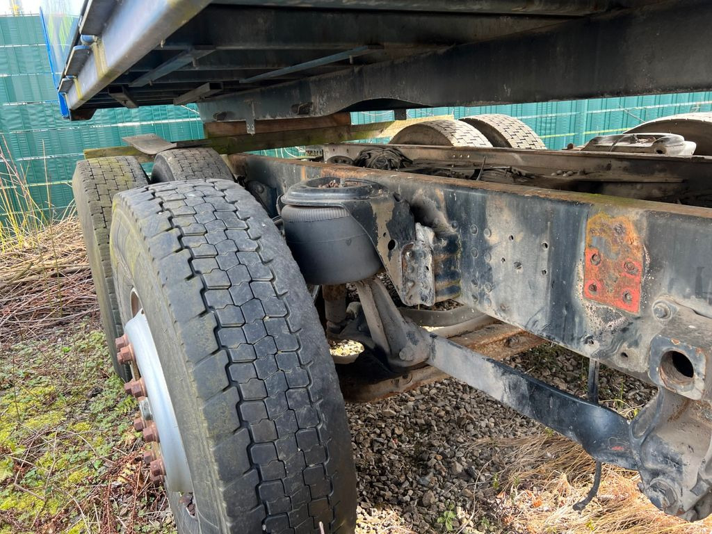 MAN 26.293 6X2 Motor & Getriebe gut MAN 26.293 6X2 Motor & Getriebe gut - شاحنة بهيكل معدني للمقصورة: صورة 3 MAN 26.293 6X2 Motor & Getriebe gut MAN 26.293 6X2 Motor & Getriebe gut - شاحنة بهيكل معدني للمقصورة: صورة 3