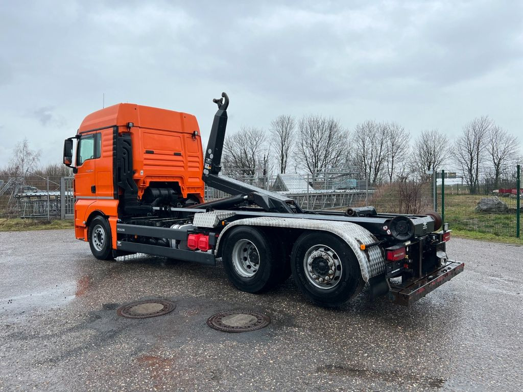 MAN 26.460 6X2 Retarder Klima Navigation guter Zust. - شاحنة برافعة خطافية: صورة 2 MAN 26.460 6X2 Retarder Klima Navigation guter Zust. - شاحنة برافعة خطافية: صورة 2