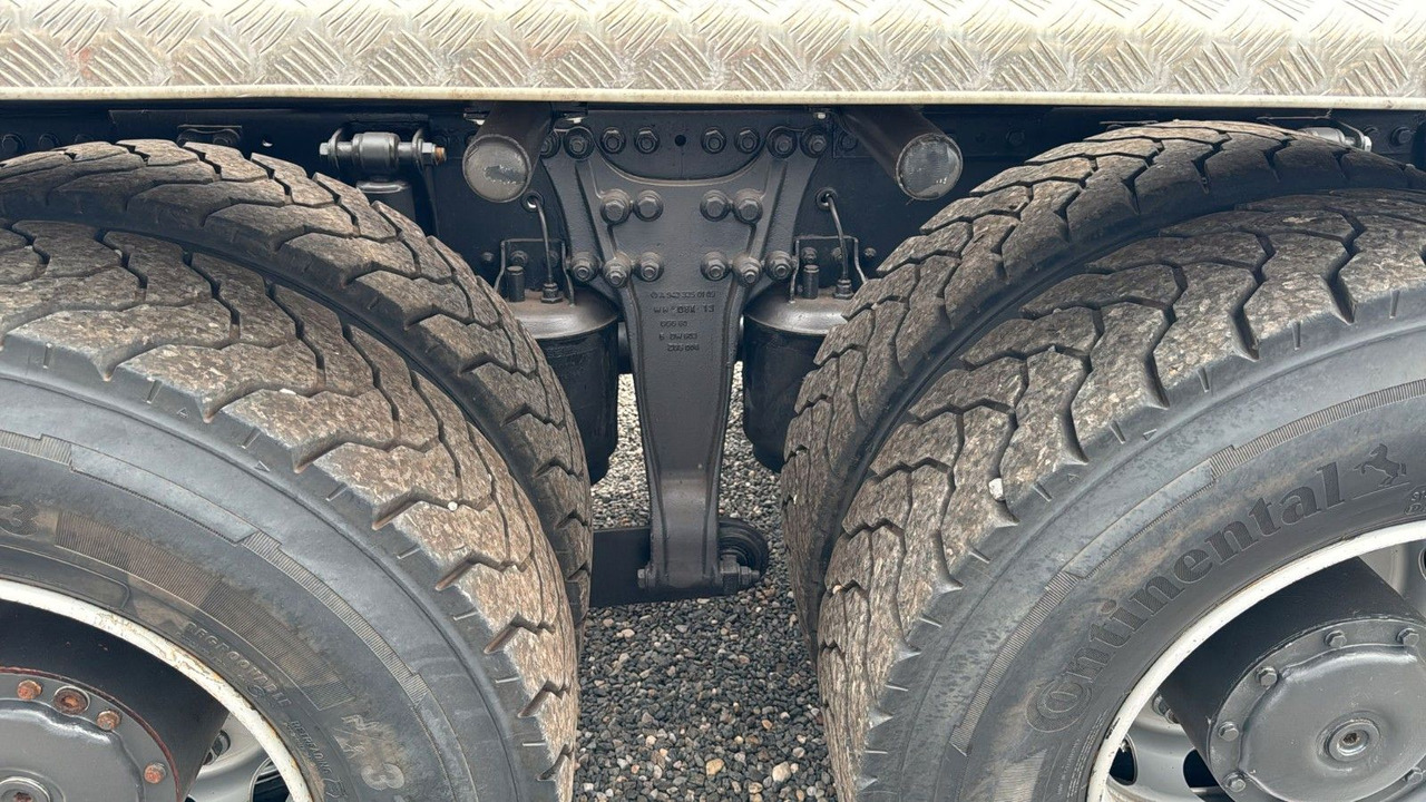 Mercedes-Benz 2641 6X4 Retarder Meiller mit Funk Top Zust - شاحنة برافعة خطافية: صورة 5 Mercedes-Benz 2641 6X4 Retarder Meiller mit Funk Top Zust - شاحنة برافعة خطافية: صورة 5