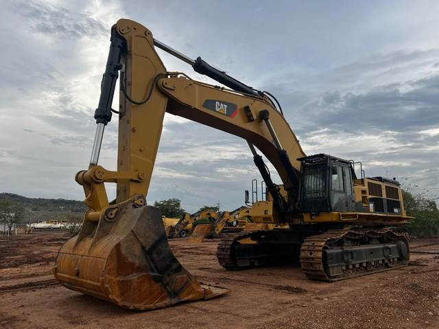 CAT 390DL - حفار زاحف: صورة 1 CAT 390DL - حفار زاحف: صورة 1
