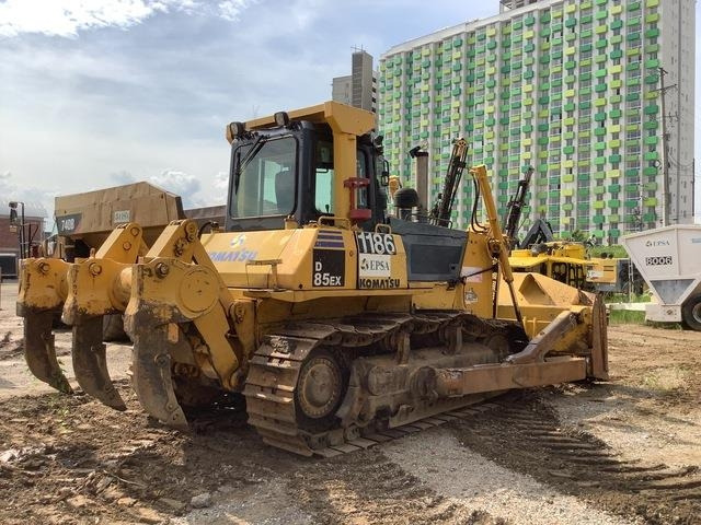 Komatsu D85EX-15 - بلدوزر: صورة 3 Komatsu D85EX-15 - بلدوزر: صورة 3