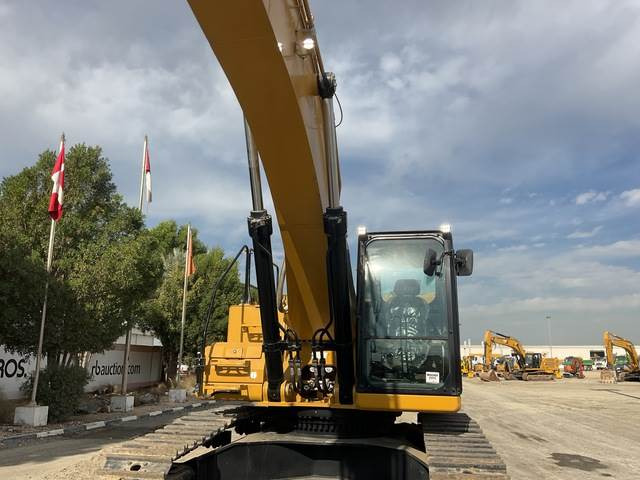حفار زاحف CAT 350: صورة 13