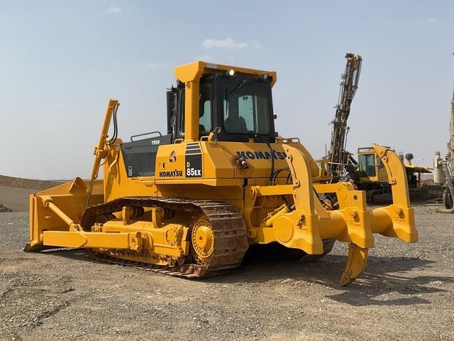 Komatsu D85EX-15 - بلدوزر: صورة 2 Komatsu D85EX-15 - بلدوزر: صورة 2