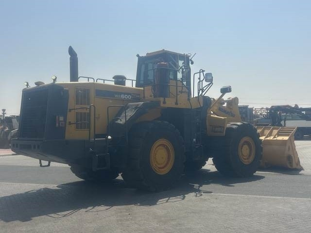 Komatsu WA600-6R - اللودر بعجل: صورة 3 Komatsu WA600-6R - اللودر بعجل: صورة 3