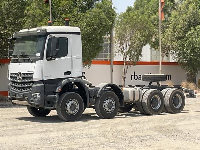 Mercedes-Benz Arocs 4240 - شاحنة بهيكل معدني للمقصورة: صورة 1 Mercedes-Benz Arocs 4240 - شاحنة بهيكل معدني للمقصورة: صورة 1