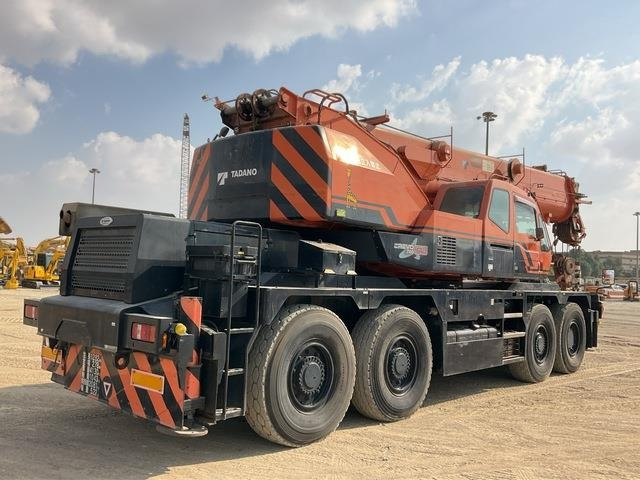 Tadano GR700N-2 - رافعة الطرق الوعرة: صورة 2 Tadano GR700N-2 - رافعة الطرق الوعرة: صورة 2