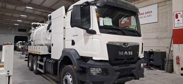 MAN TGS33.400 Jetter - فراغ شاحنة: صورة 4 MAN TGS33.400 Jetter - فراغ شاحنة: صورة 4