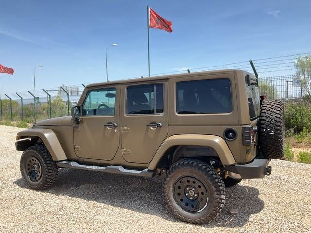 Jeep Wrangler JK Command - سيارة دفع رباعي: صورة 2 Jeep Wrangler JK Command - سيارة دفع رباعي: صورة 2