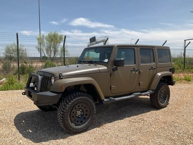 Jeep Wrangler JK Command - سيارة دفع رباعي: صورة 1 Jeep Wrangler JK Command - سيارة دفع رباعي: صورة 1