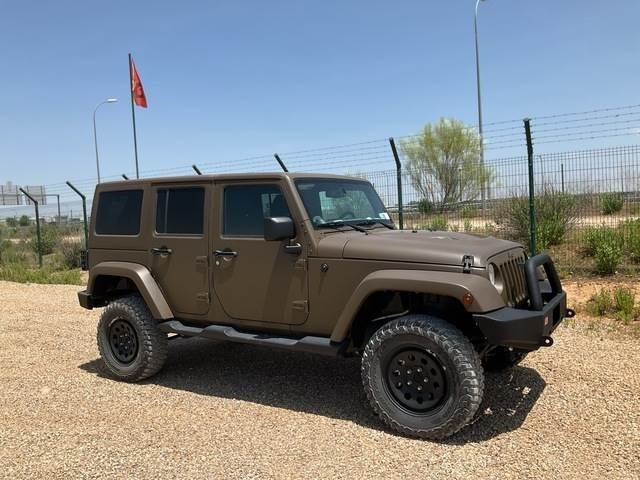 Jeep Wrangler JK Command - سيارة دفع رباعي: صورة 4 Jeep Wrangler JK Command - سيارة دفع رباعي: صورة 4