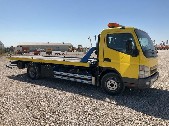 Mitsubishi Canter - شاحنة سحب: صورة 4 Mitsubishi Canter - شاحنة سحب: صورة 4