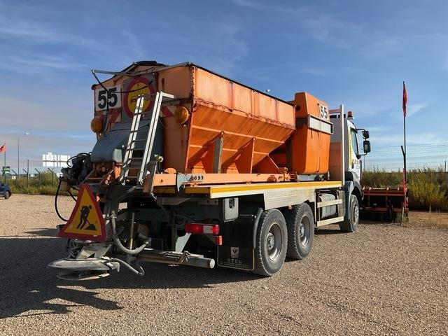 Renault Kerax 430DXI - جرافة ثلج: صورة 3 Renault Kerax 430DXI - جرافة ثلج: صورة 3