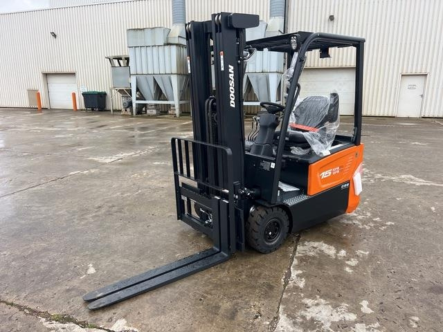 Doosan B15T-7 PLUS - رافعة شوكية كهربائية: صورة 1 Doosan B15T-7 PLUS - رافعة شوكية كهربائية: صورة 1