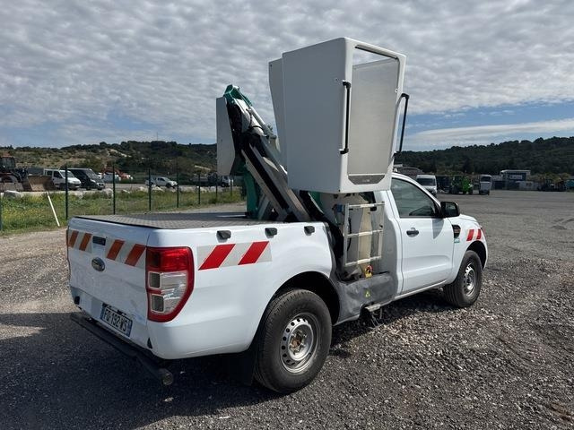 Ford Ranger - منصة محمولة مثبتة على الشاحنة, شاحنة البيك أب: صورة 3 Ford Ranger - منصة محمولة مثبتة على الشاحنة, شاحنة البيك أب: صورة 3