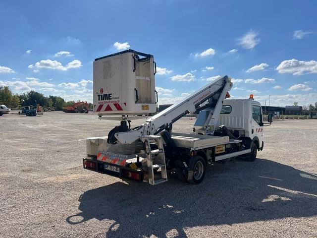 Renault Maxity 120DXI - منصة محمولة مثبتة على الشاحنة: صورة 3 Renault Maxity 120DXI - منصة محمولة مثبتة على الشاحنة: صورة 3