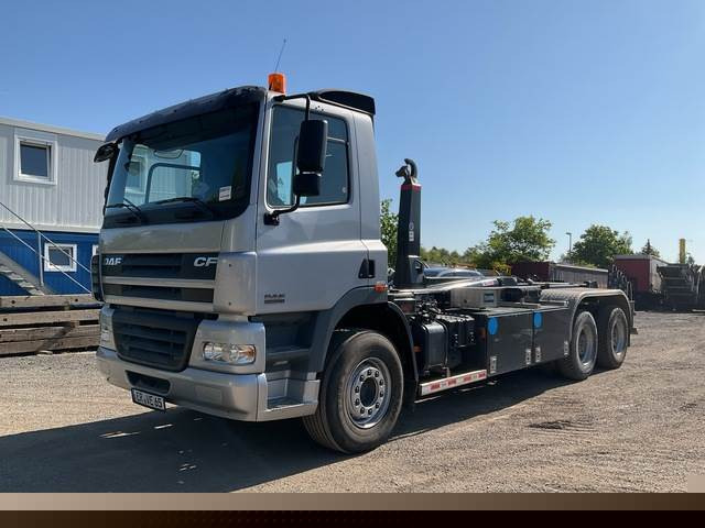 DAF CF85.340 - شاحنة برافعة خطافية: صورة 1 DAF CF85.340 - شاحنة برافعة خطافية: صورة 1