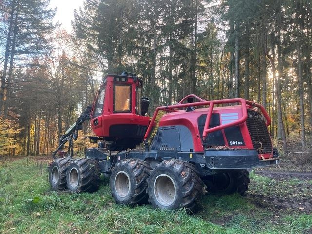 Komatsu XH901XC-6 - آلة حصاد الأشجار: صورة 2 Komatsu XH901XC-6 - آلة حصاد الأشجار: صورة 2