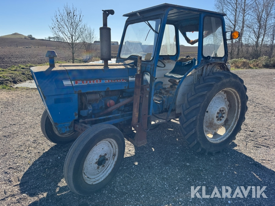 Traktor Ford 3000 - جرار: صورة 1 Traktor Ford 3000 - جرار: صورة 1