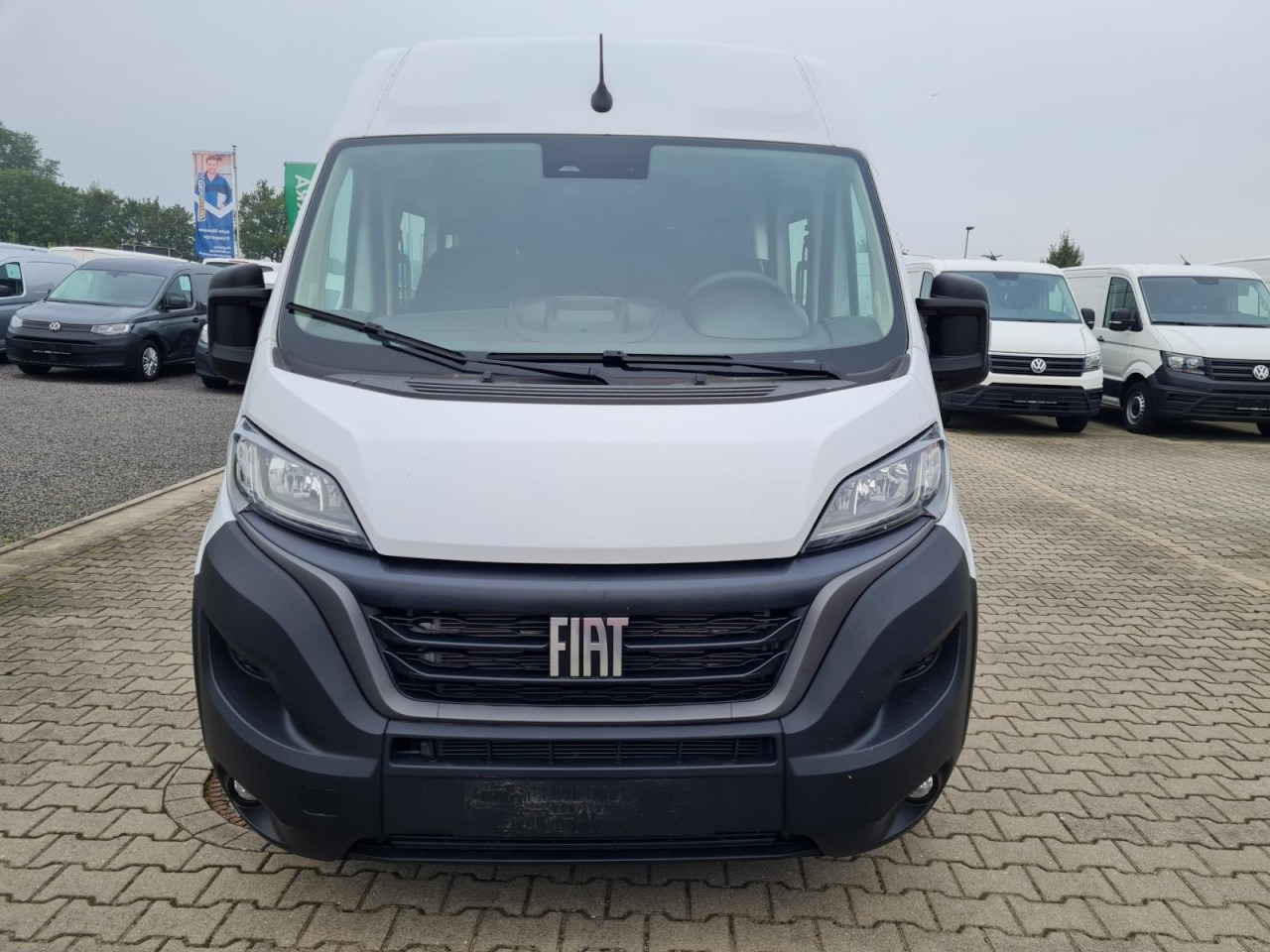 Fiat Ducato 35 Kasten Doka 7-Sitze 2x Schiebetür Maxi L2H2 - فان, الشاحنات الصغيرة كابينة مزدوجة: صورة 2 Fiat Ducato 35 Kasten Doka 7-Sitze 2x Schiebetür Maxi L2H2 - فان, الشاحنات الصغيرة كابينة مزدوجة: صورة 2