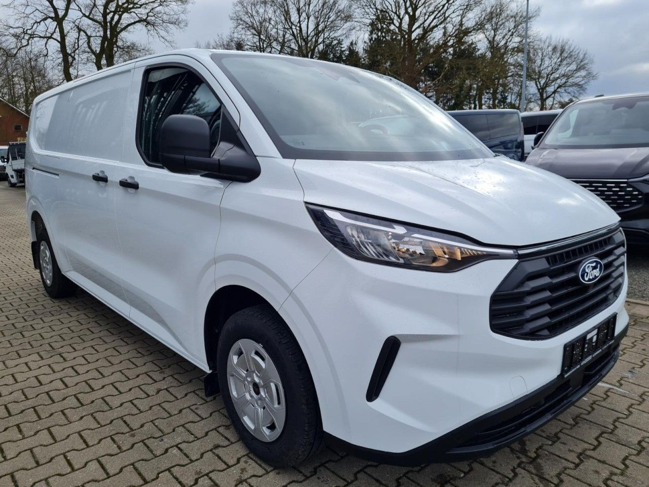 Ford Custom Kasten 320 L2 Trend KLIMA KAMERA TEMPOMAT - فان المدمجة: صورة 3 Ford Custom Kasten 320 L2 Trend KLIMA KAMERA TEMPOMAT - فان المدمجة: صورة 3